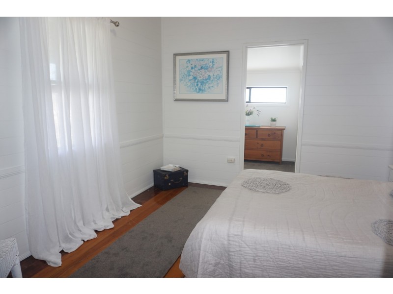 5 Gordon Street, Bowen QLD 4805