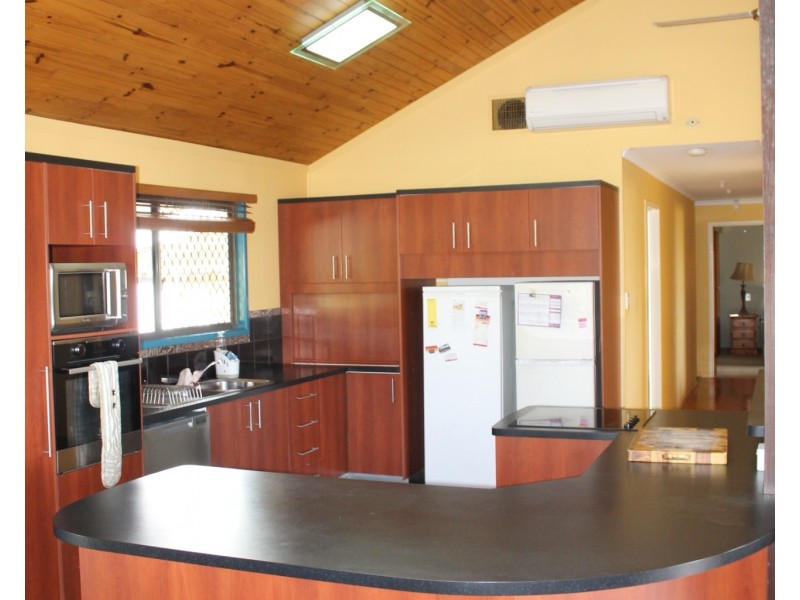 28 Rose Bay Road, Bowen QLD 4805