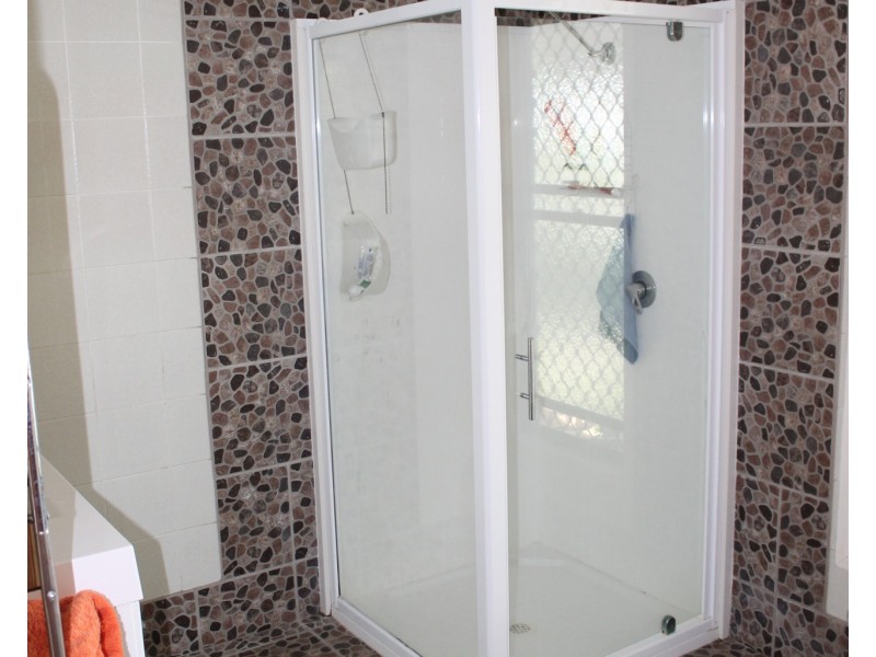 28 Rose Bay Road, Bowen QLD 4805