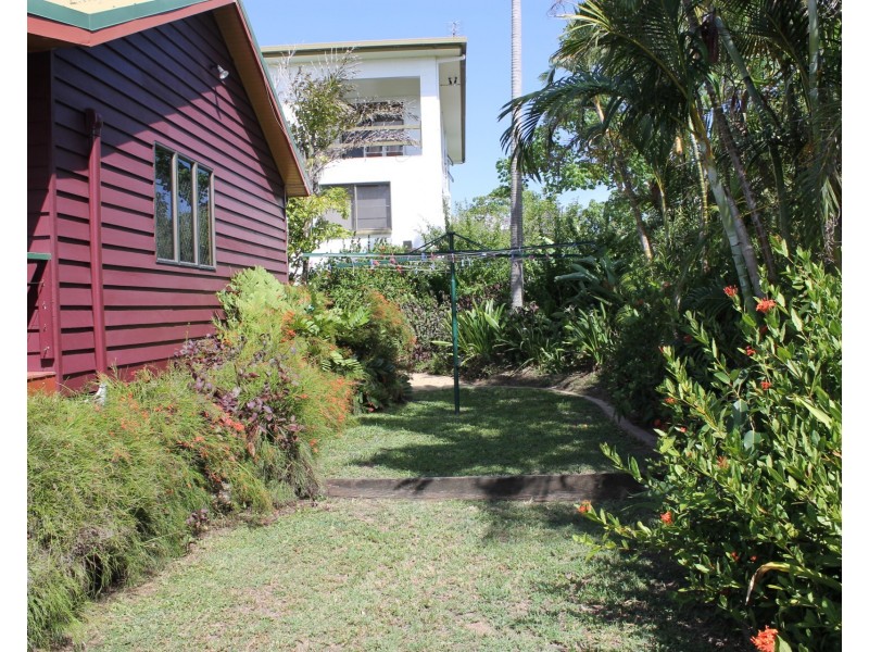 28 Rose Bay Road, Bowen QLD 4805