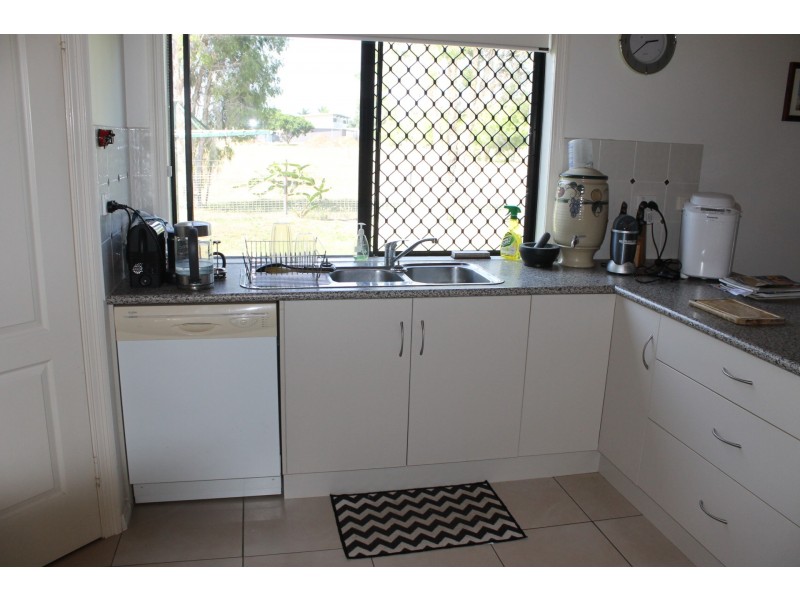 20 Lucinda Place, Bowen QLD 4805