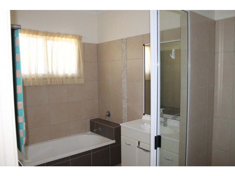 20 Lucinda Place, Bowen QLD 4805