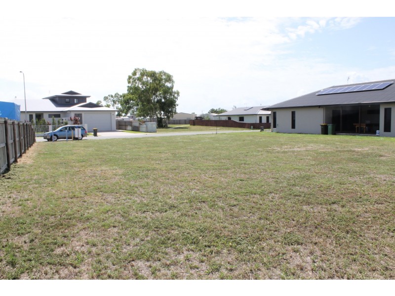 13 Ada Place, Bowen QLD 4805