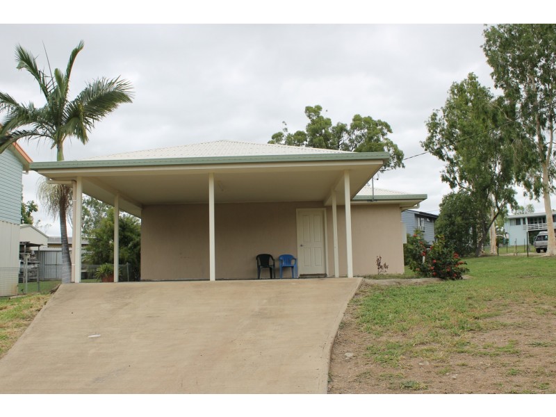 25 Walker Street, Collinsville QLD 4804