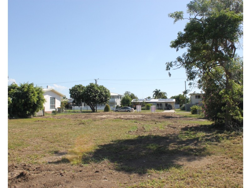 10 Marshall Street, Bowen QLD 4805