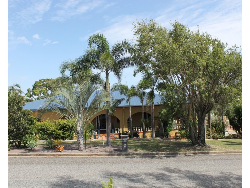 31 Mitchell Street, Bowen QLD 4805