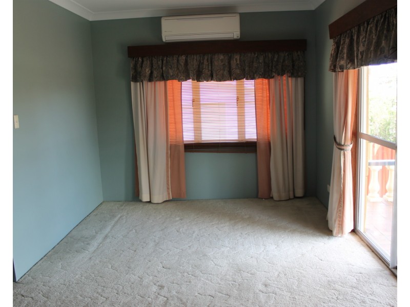 31 Mitchell Street, Bowen QLD 4805