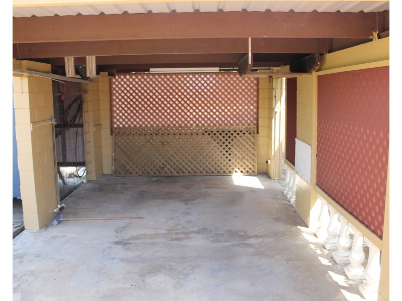 31 Mitchell Street, Bowen QLD 4805