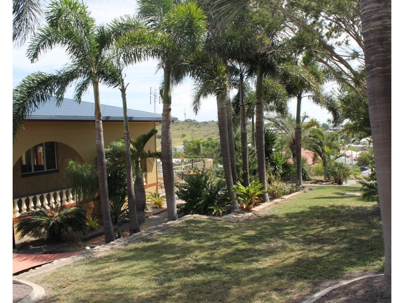 31 Mitchell Street, Bowen QLD 4805