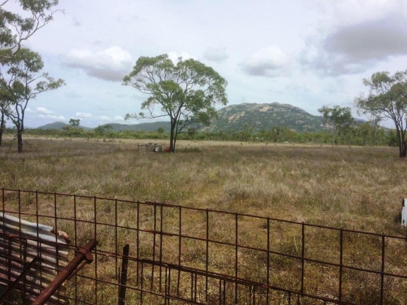 130 Balaam Road, Bowen QLD 4805