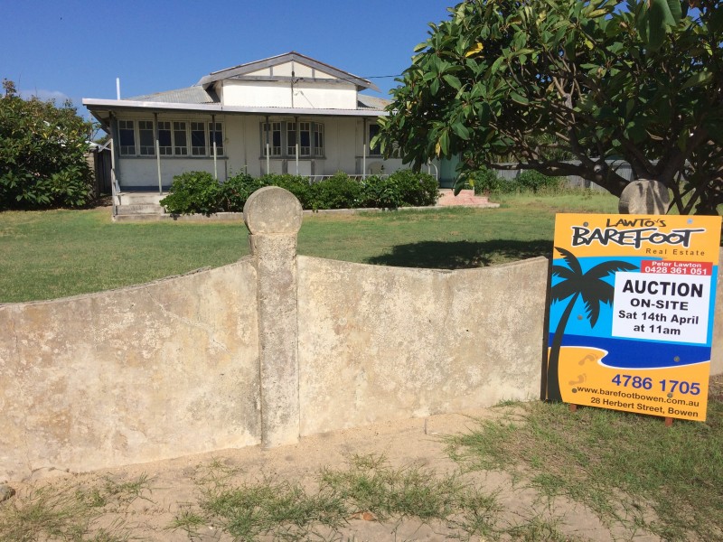 71 Queens Beach Esplanade, Bowen QLD 4805