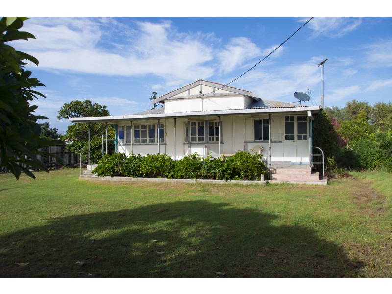 71 Queens Beach Esplanade, Bowen QLD 4805