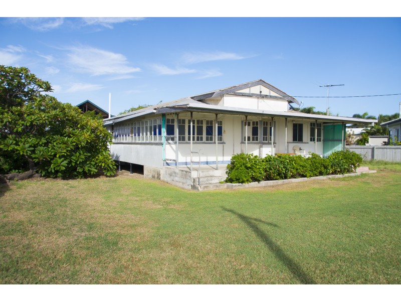 71 Queens Beach Esplanade, Bowen QLD 4805