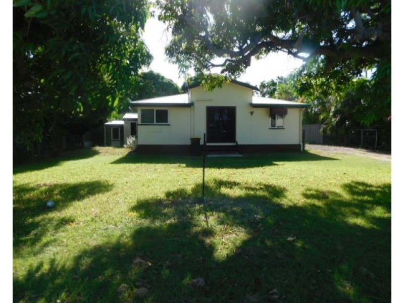 28 Tracey Street, Bowen QLD 4805