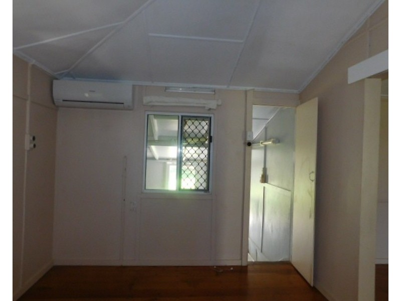 28 Tracey Street, Bowen QLD 4805