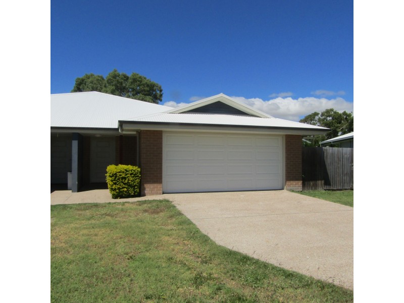 1 & 2/14 Hillview Place, Bowen QLD 4805