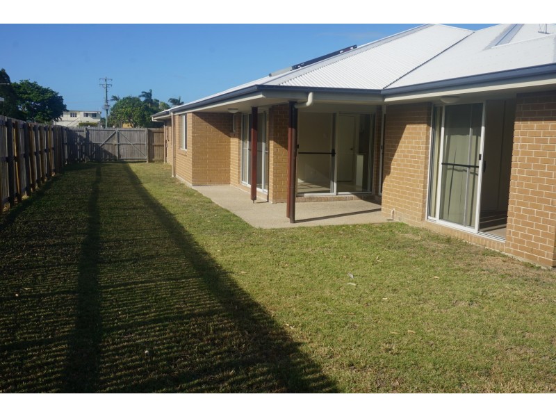 1 & 2/14 Hillview Place, Bowen QLD 4805