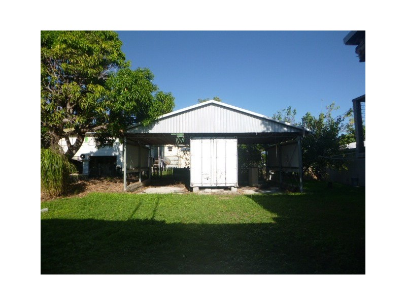35 Sinclair Street, Bowen QLD 4805