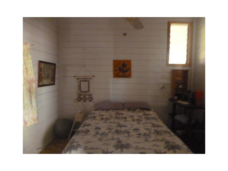 35 Sinclair Street, Bowen QLD 4805