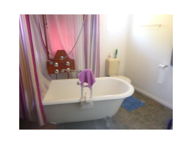 35 Sinclair Street, Bowen QLD 4805