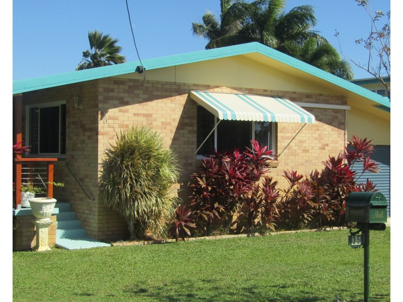 35 Tollington Road, Bowen QLD 4805