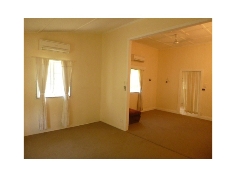 1 Holborne Street, Bowen QLD 4805