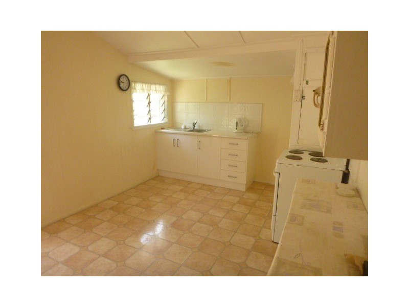 1 Holborne Street, Bowen QLD 4805