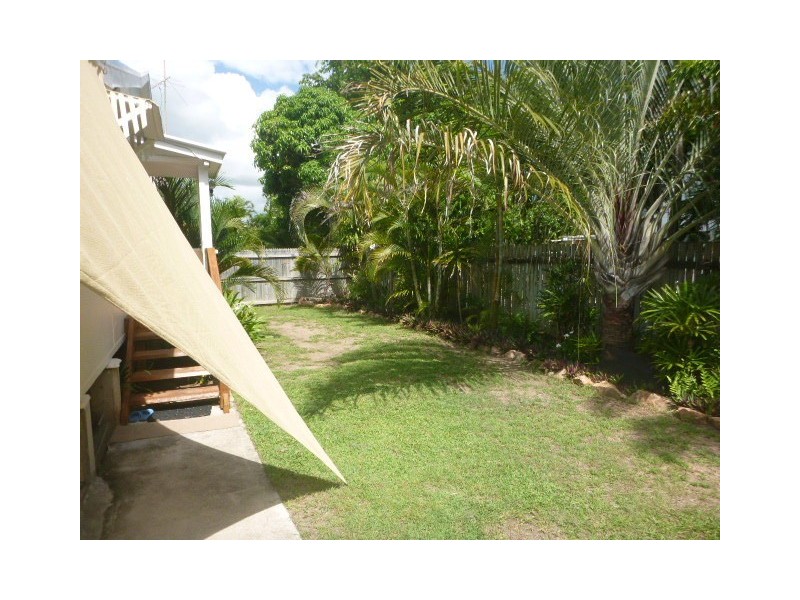 1 Holborne Street, Bowen QLD 4805