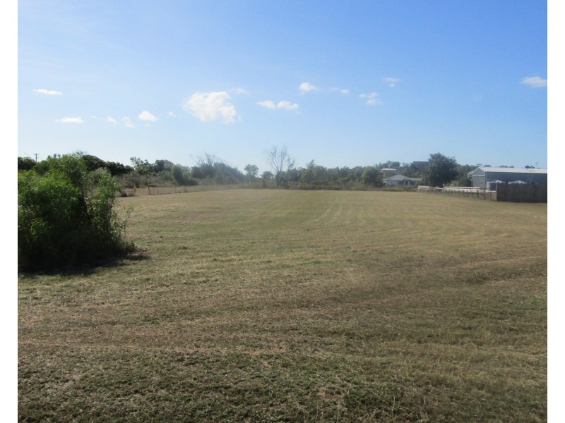 104 Drays Road, Bowen QLD 4805