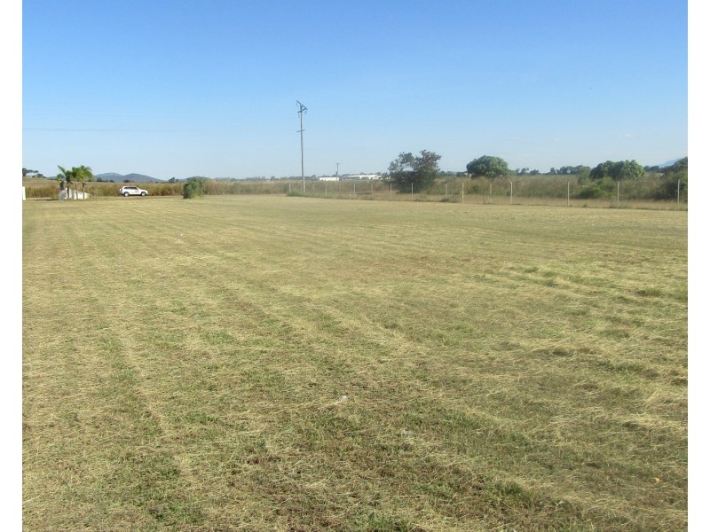 104 Drays Road, Bowen QLD 4805