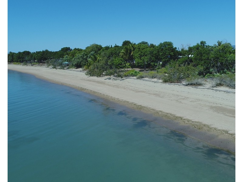 70 Baxter Avenue, Bowen QLD 4805