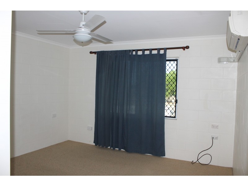 7 Queens Road, Bowen QLD 4805