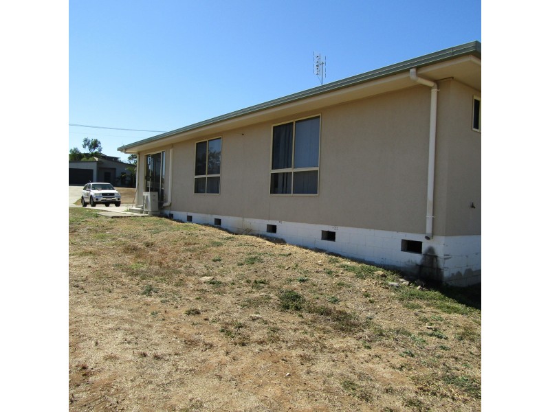 16 Miller Street, Collinsville QLD 4804