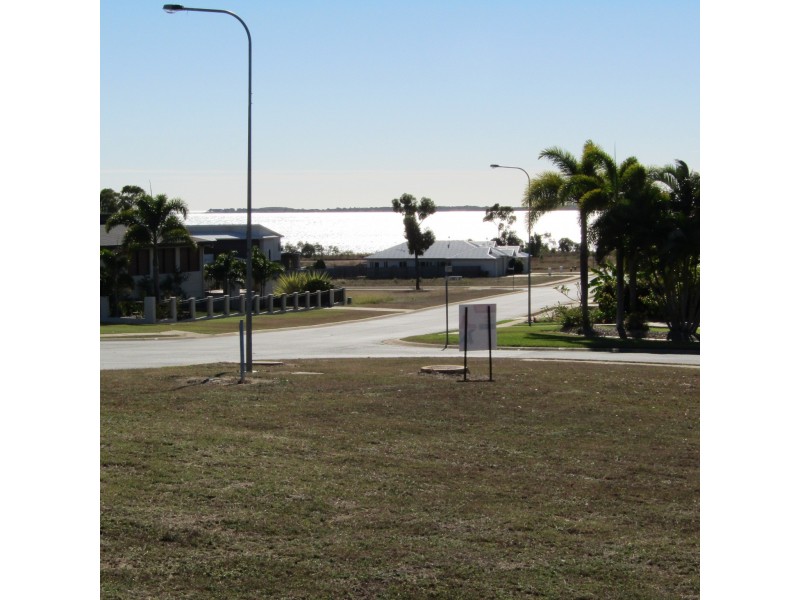 126 – 128 Ocean View Drive, Bowen QLD 4805