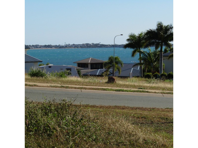 126 – 128 Ocean View Drive, Bowen QLD 4805