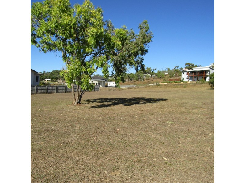 126 – 128 Ocean View Drive, Bowen QLD 4805