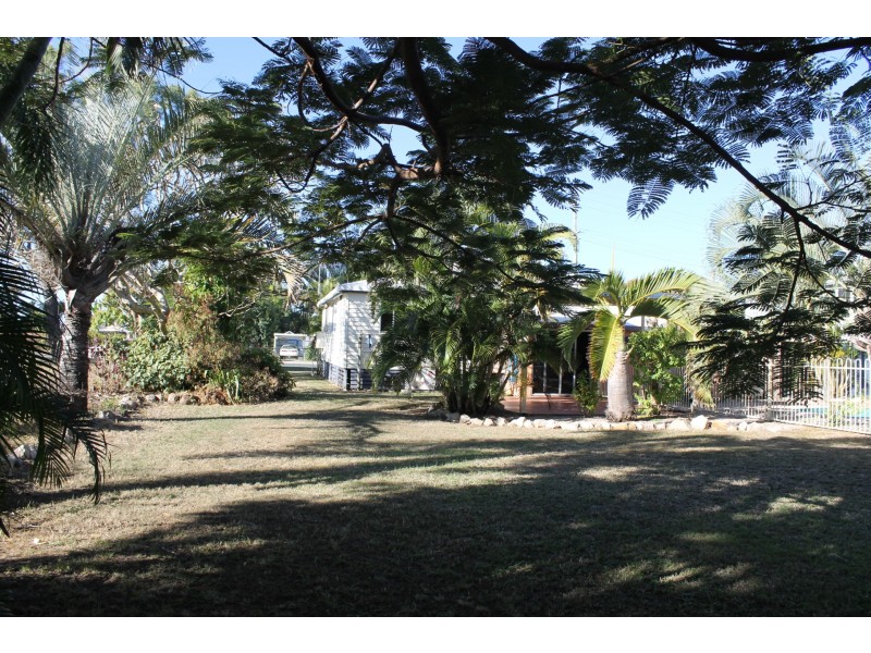 67 Murroona Street, Bowen QLD 4805