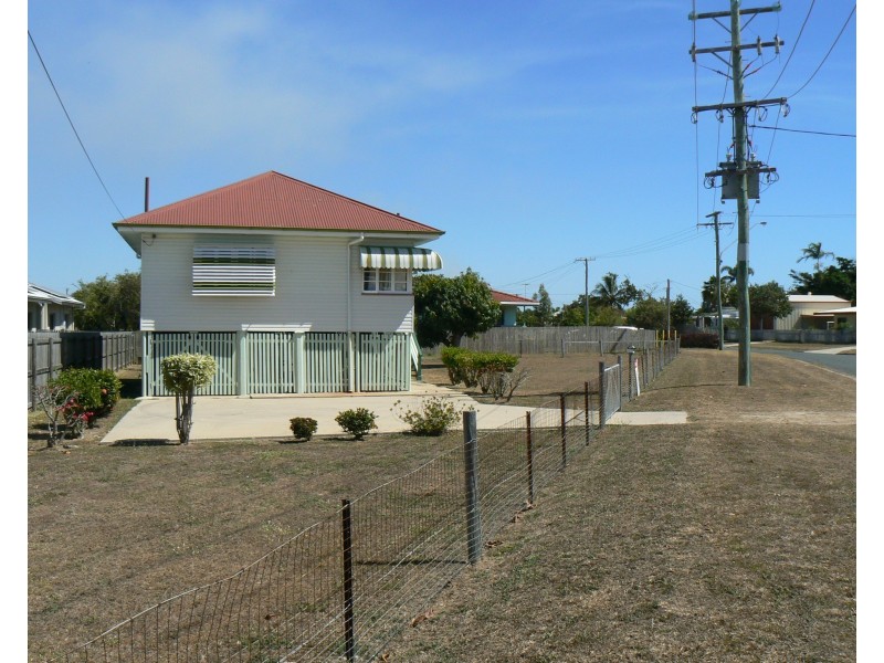 17 Russell Street, Bowen QLD 4805