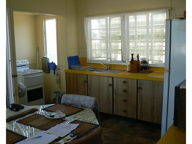 17 Russell Street, Bowen QLD 4805