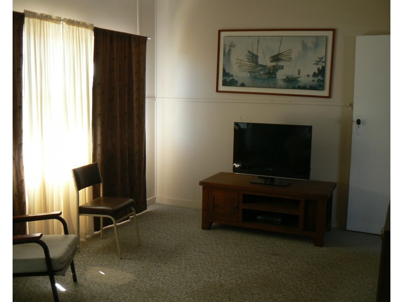 17 Russell Street, Bowen QLD 4805