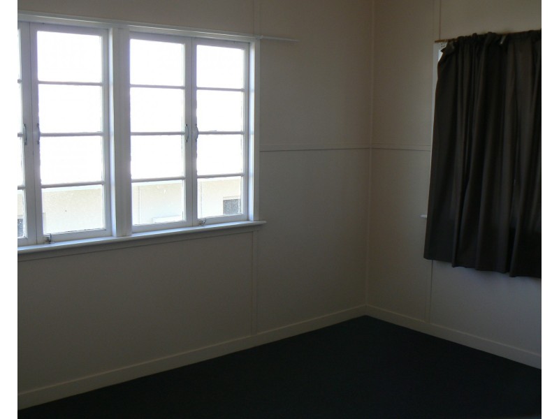 17 Russell Street, Bowen QLD 4805