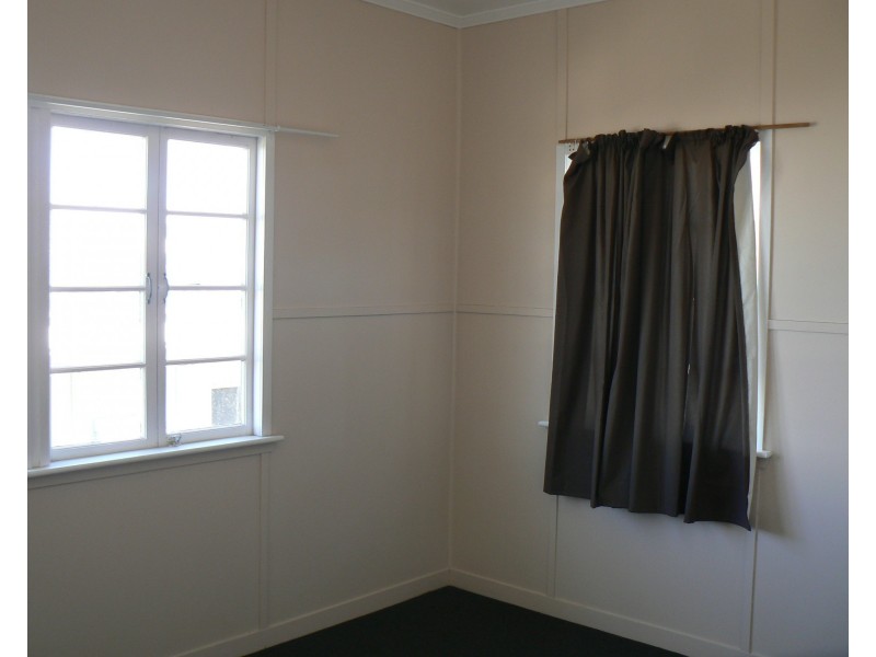 17 Russell Street, Bowen QLD 4805