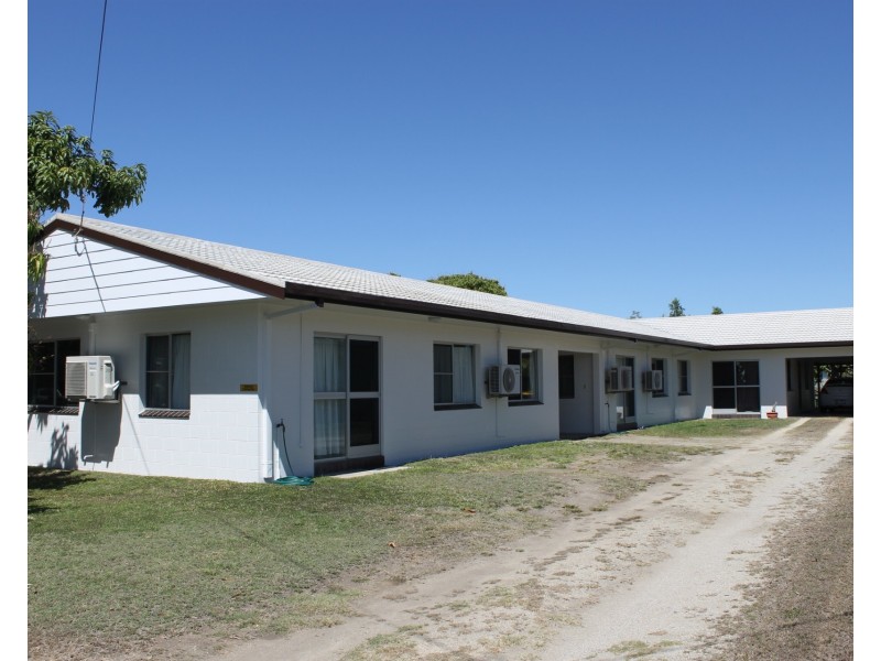 31 Tracey Street, Bowen QLD 4805
