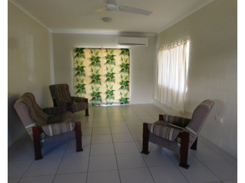 31 Tracey Street, Bowen QLD 4805