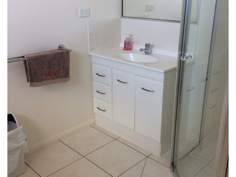 14 Silk Road, Bowen QLD 4805