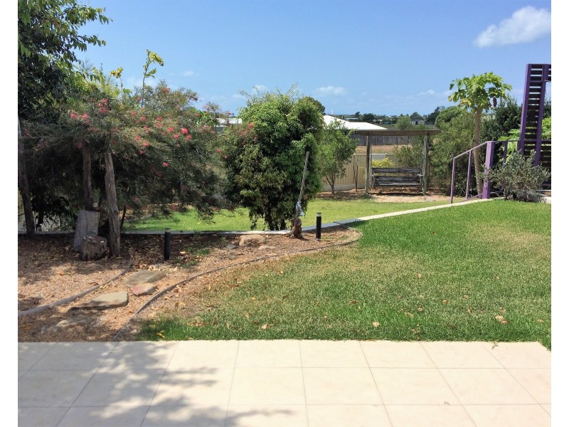 14 Silk Road, Bowen QLD 4805