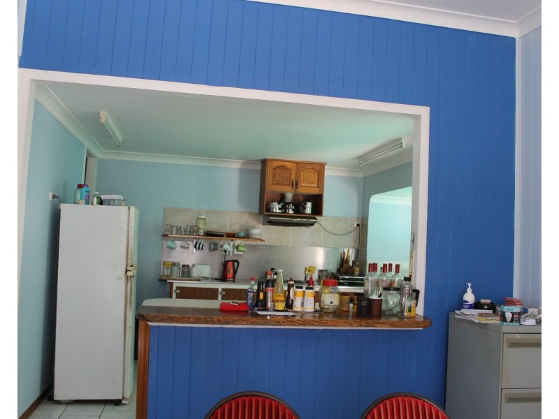 76 Powell Street, Bowen QLD 4805