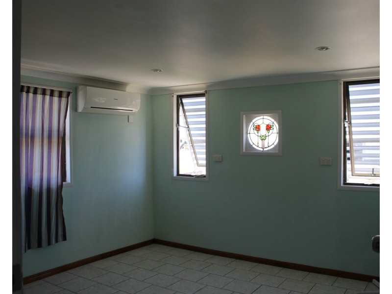 76 Powell Street, Bowen QLD 4805