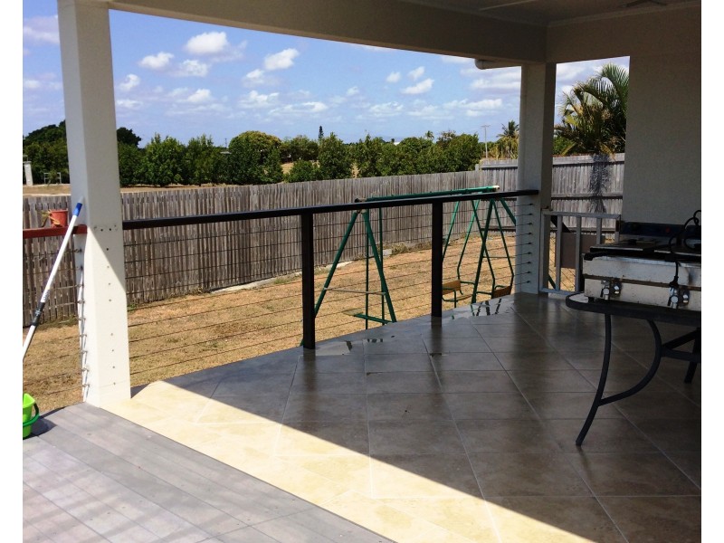 4 Silk Road, Bowen QLD 4805