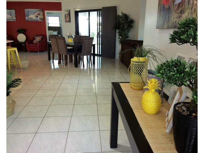 18 Reynolds Street, Bowen QLD 4805